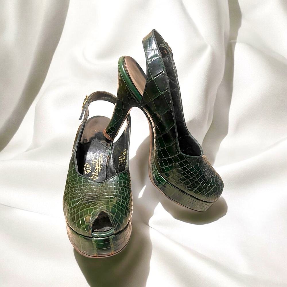 Vintage O’Connor & Goldberg Sz 6.5 Green Faux-Alligator Sling Back Heels, 1960s